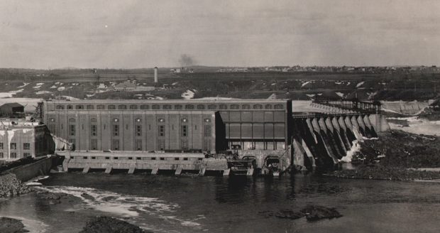 Vue de la centrale hydroélectrique de Grand-Mère.