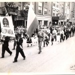 Défilé du groupe slovaque lors  du 25e anniversaire de Rouyn en 1951
