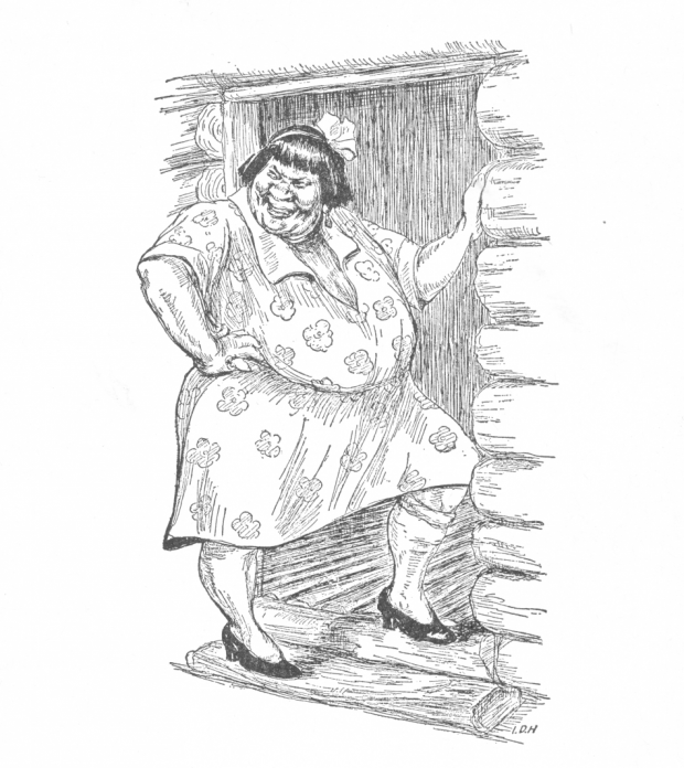 Dessin en noir et blanc d’une femme obèse qui porte une robe fleurie et qui se tient dans l’embrasure de la porte d’une cabane en bois rond. 