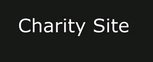 Un titre en lettres blanches sur un fond noir “Site Charity”