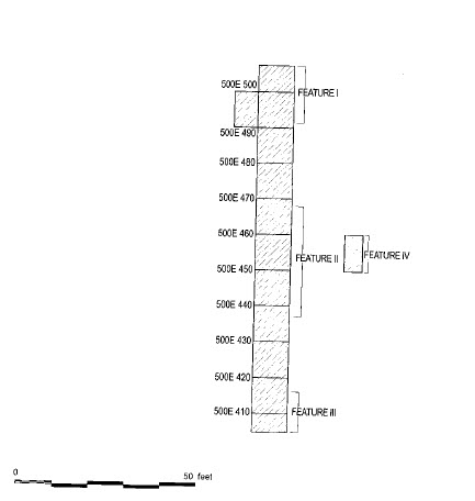 Dessin en noir et blanc d'une tranchée de fouilles sur lequel sont indiqués les quatres structures principales découvertes en 1965.