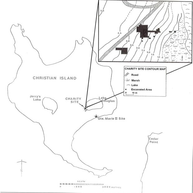 Carte manuscrite montrant le site de la Charité par rapport à l’Île aux Chrétiens, avec un agrandissement présentant une carte des fouilles.