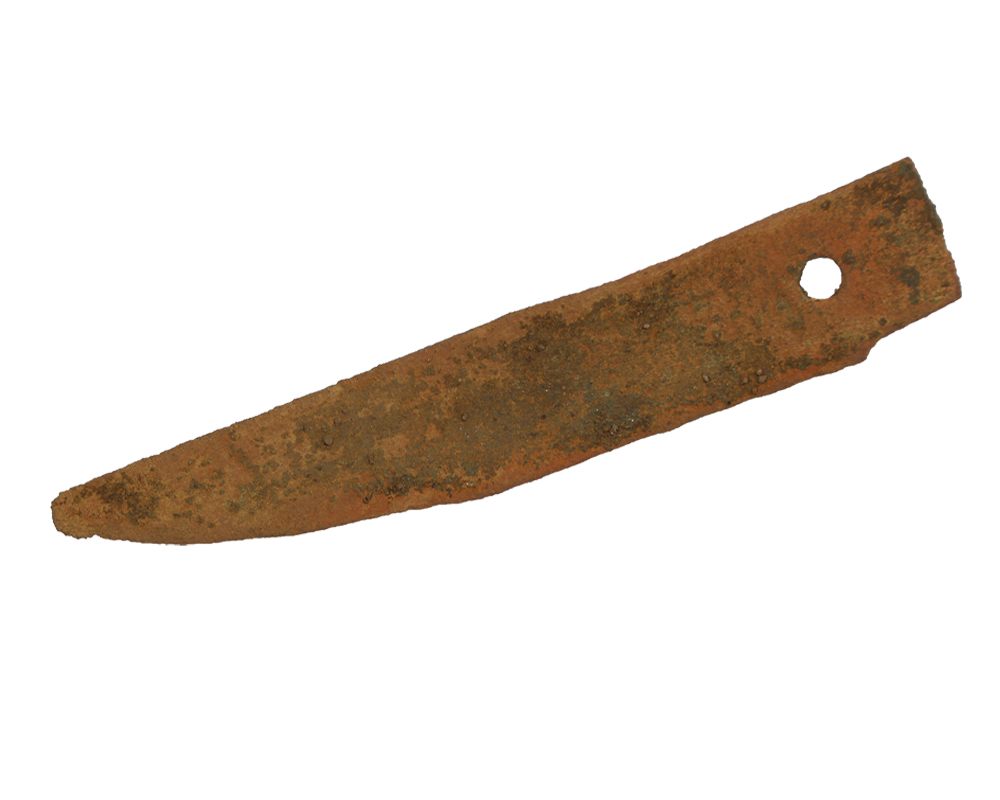 Couteau en fer bien conservé, trouvé lors des fouilles du musée à Ste. Marie II