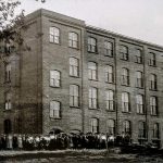 La Shirt Factory, vers 1905
