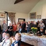 Invités au vernissage d’une exposition, 2019