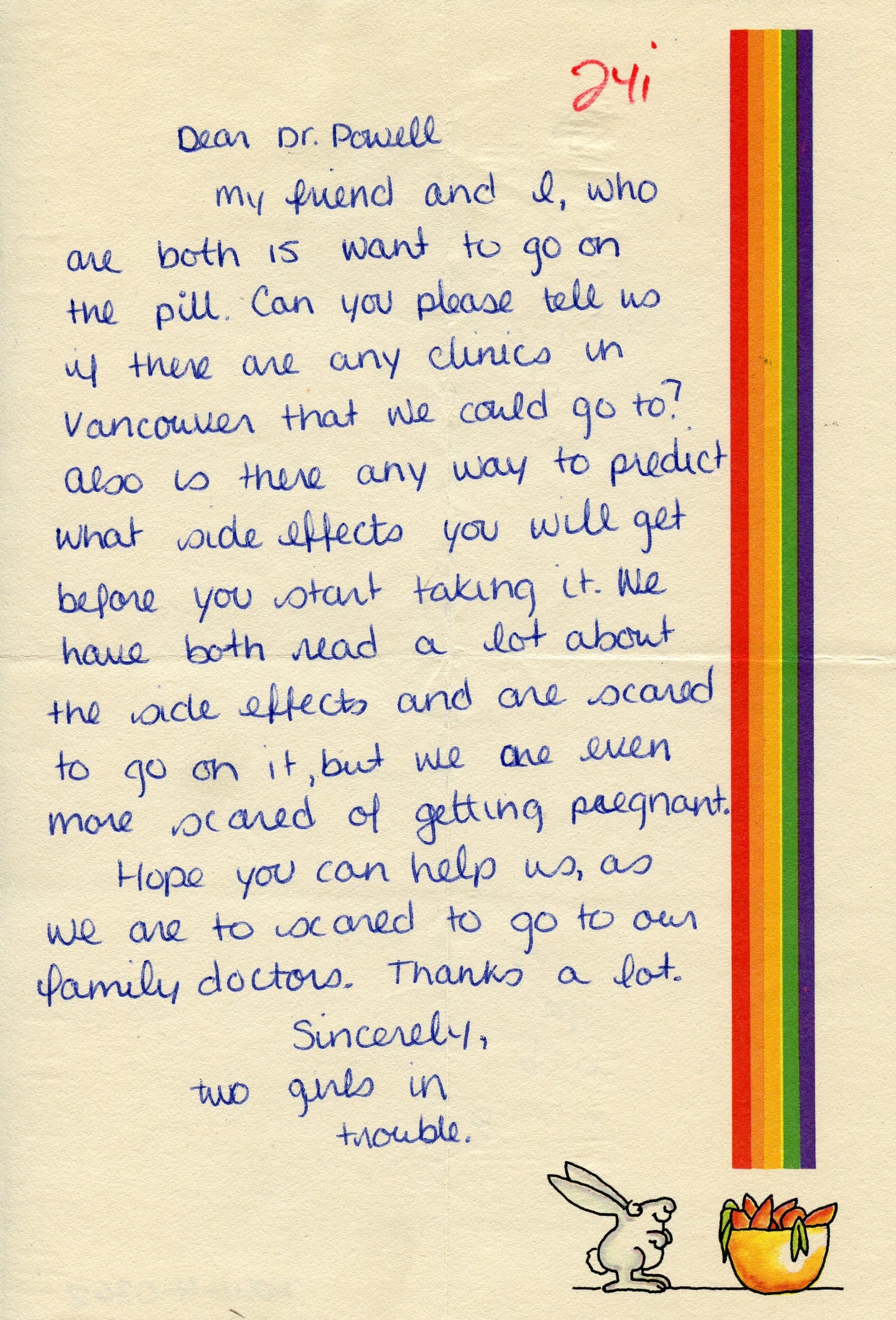 Lettre manuscrite à l’encre bleue imprimée sur du papier à rayures arc-en-ciel avec l’illustration d’un lapin de dessin animé. La lettre s’adresse à la Dre Powell et pose des questions sur les contraceptifs oraux.