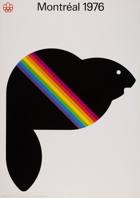 Sur une affiche au fond blanc, la silhouette noire d’un castor est traversée par une bande arc-en-ciel diagonale. L'inscription Montréal 1976 et le logo rouge des Jeux de Montréal, surmontent la mascotte Amik, de profil, queue baissée.