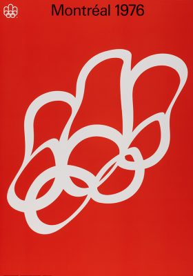 Sur une affiche au fond rouge, le grand logo blanc des Jeux olympiques de Montréal présente une distorsion, rappelant celle d’un drapeau au vent. L’inscription Montréal 1976 et le logo blanc des Jeux de Montréal figurent au sommet de l’affiche.