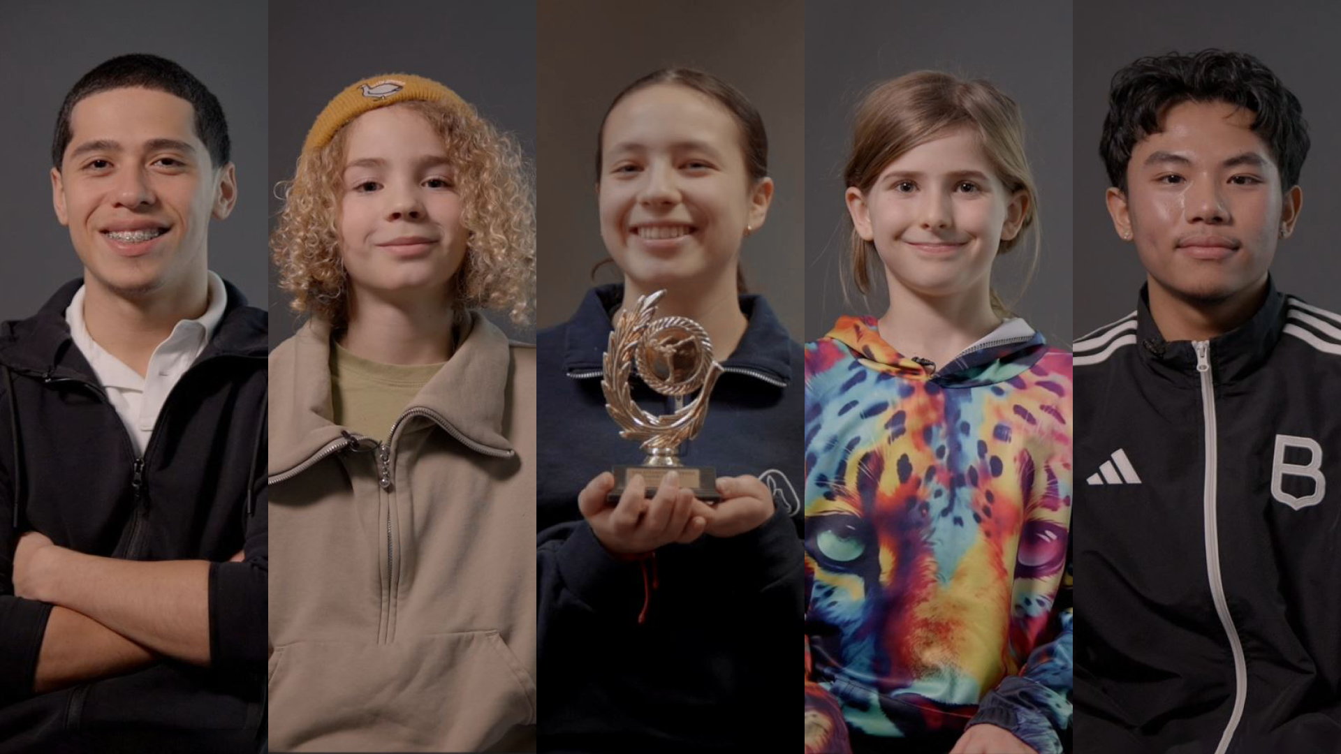 A mosaic made from five photographs. Posing against a gray background, the five athletes are smiling. A young man is wearing a black sweater, his arms crossed. A boy is dressed in a beige sweater and a yellow beanie. A young woman, wearing a black sweater, is holding a trophy in her hands. A girl is wearing a colorful sweater. A young man is wearing a black jacket with white patterns.