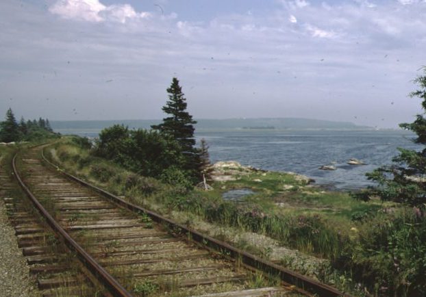 Voies ferrées et Cole Harbour.