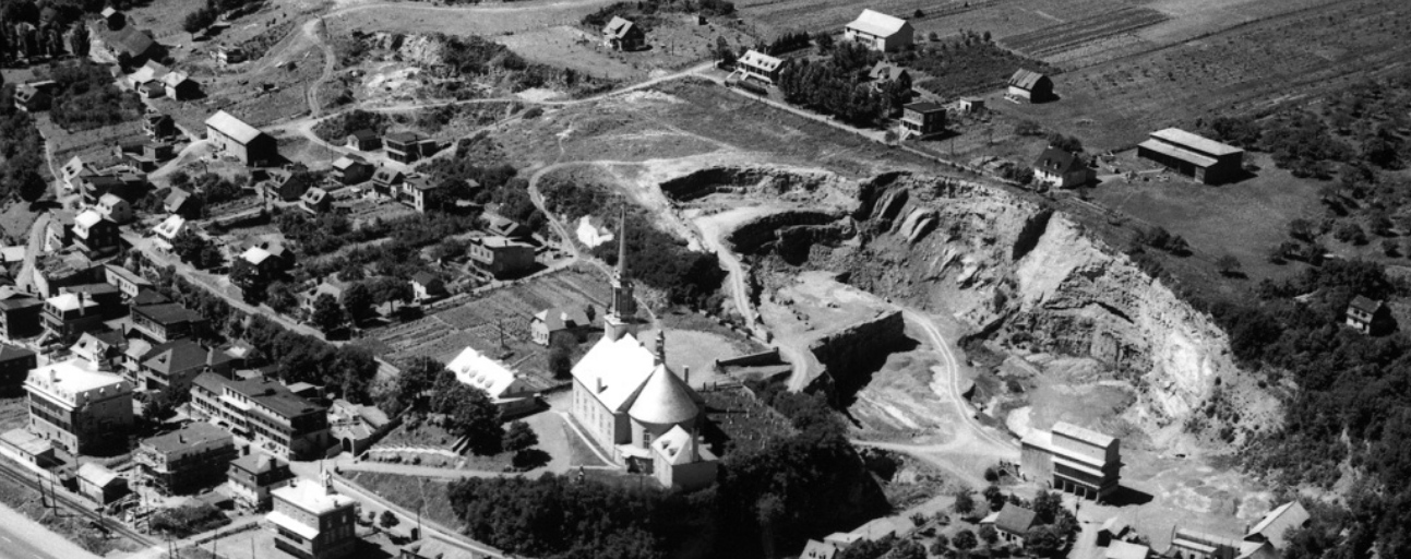 Vue aérienne de Château-Richer au milieu du 20e siècle